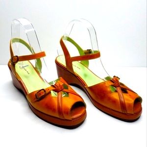 MARIANA BY GOLC "GRETA" SANDAL SZ. 7.5